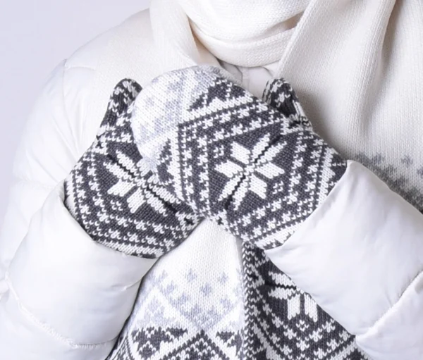 Grey Nordic woolen Mittens fleece-lined   with Fair Isle pattern