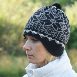 Knitted Woolen beanie with Nordic Icelandic Fair Isle pattern