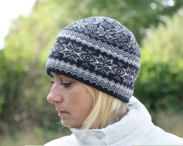 Gray Woolen Hat with selbu stars