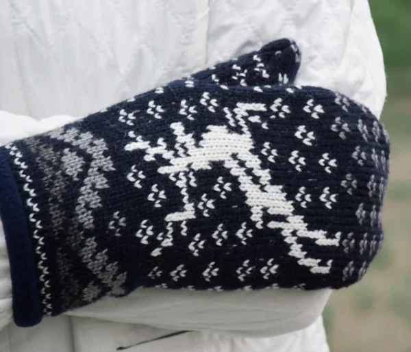 Knitted Navy Mittens fleece-lined Nordic with White Fair Isle pattern and reindeer Traditional Jacquard gloves - Image 2