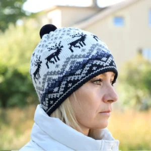 Black & White Traditional Nordic winter hat    with reindeer