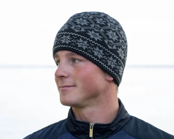 Black Woolen Hat with Fair Isle pattern - Image 3