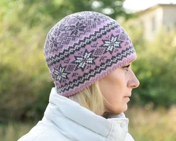 Pink Woolen Hat with selbu stars