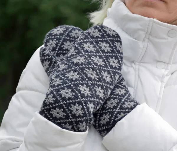 Navy fleece-lined Nordic woolen Mittens   with Fair Isle pattern - Image 2