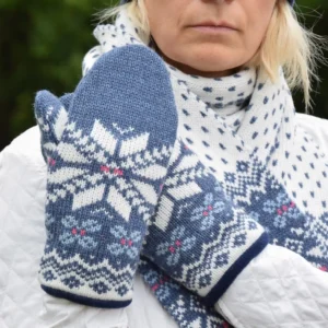 Blue fleece-lined Nordic woolen Mittens with Fair Isle pattern