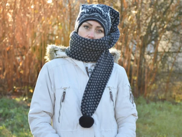Navy Long Scandinavian Woolen winter Hat with reindeer
